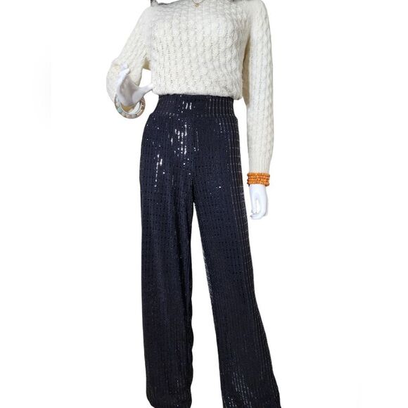 Anne Klein - Picture 1 of 15